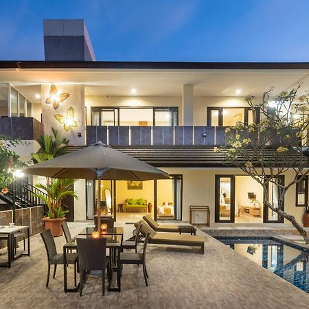 Villa Mayasari 6 Bed Rooms Nusa Dua  Buitenkant foto